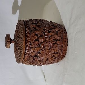 Vintage Unique Hand Carved Wooden Jar with Set of 8 Wooden Coasters and Lid
